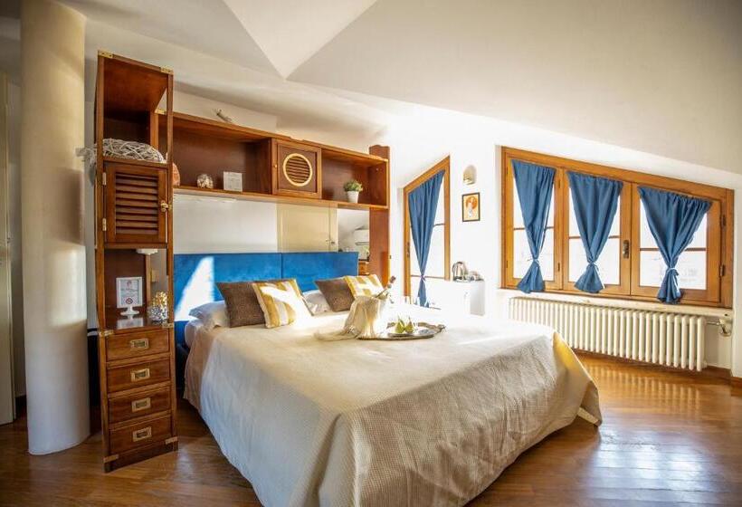 غرفة ديلوكس مزودة بشرفة, La Stagione Dell Arte B&b