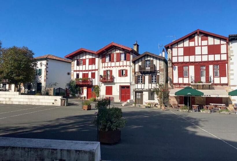 בית, 3 חדרי שינה, Ama Lur