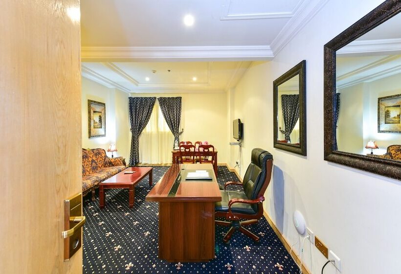 سوییت اجرایی, Cayam