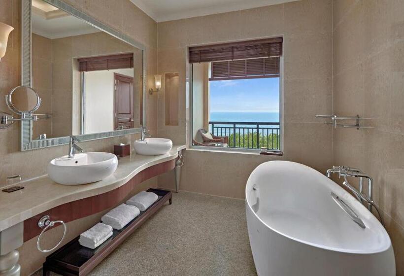 带大床的豪华间, Danang Marriott Resort & Spa