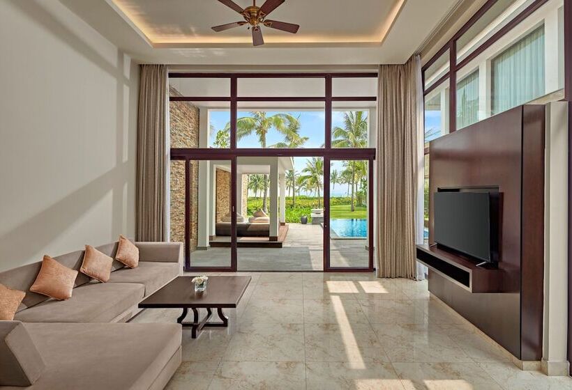 带花园景观和三个卧室的别墅, Danang Marriott Resort & Spa