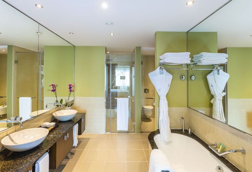 سوییت اجرایی, Asiana Hotel Dubai