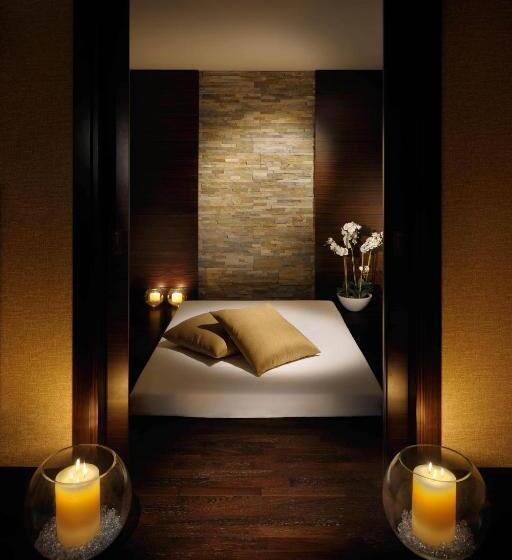 اتاق لوکس با تخت بزرگ, Asiana Hotel Dubai