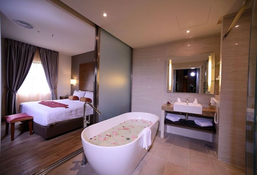 Люкс с Видом, Bella Vista Waterfront Resort