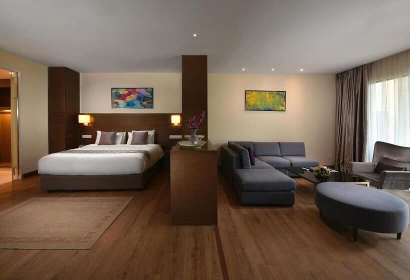 Люкс, Bella Vista Waterfront Resort