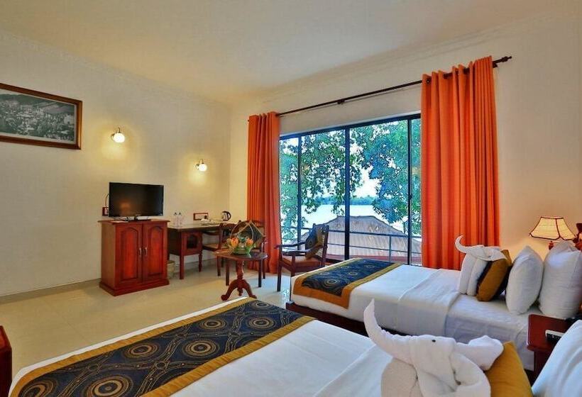 デラックスルーム, Centauria Lake Resort