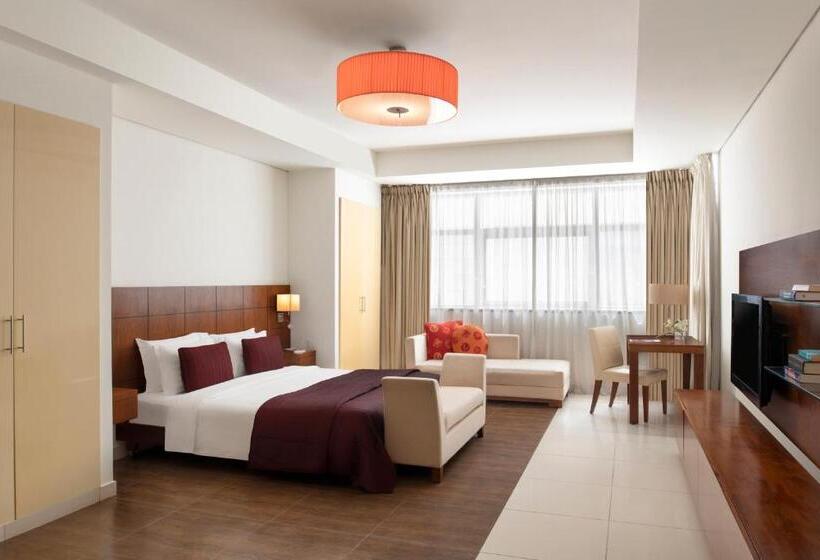 استودیوی لوکس, Fraser Suites Doha