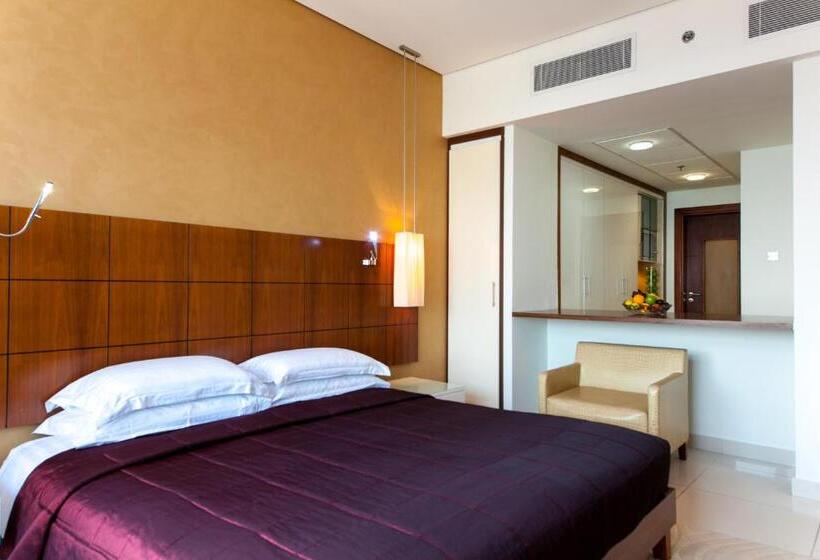 اتاق اجرایی, Fraser Suites Doha