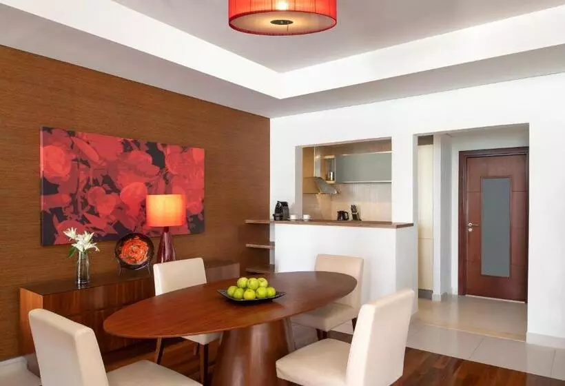 استودیو اجرایی, Fraser Suites Doha