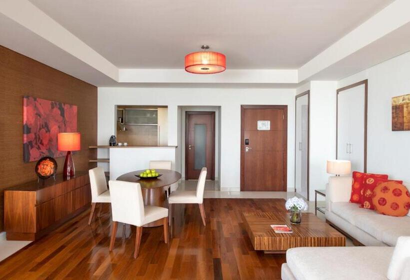 Escritório Executivo, Fraser Suites Doha