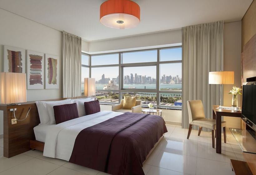 اتاق اجرایی, Fraser Suites Doha