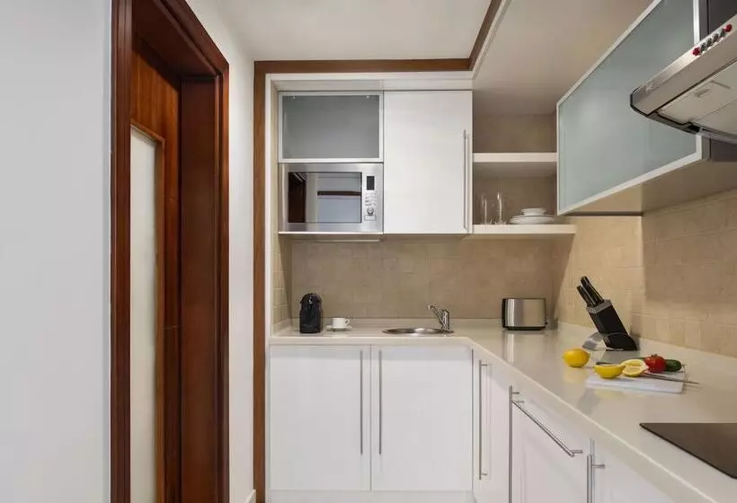 اتاق اجرایی, Fraser Suites Doha