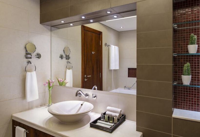 استودیوی لوکس, Fraser Suites Doha