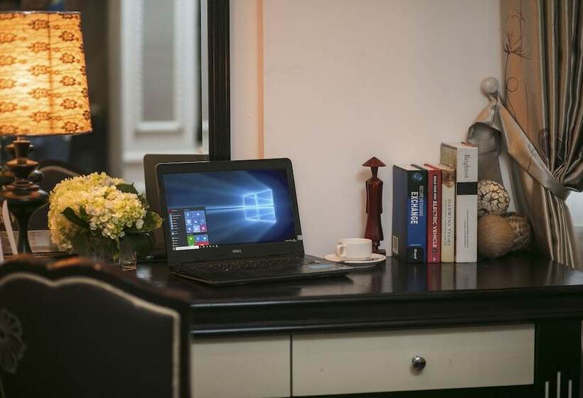 Suite Vista Ciutat, Hanoi Emotion