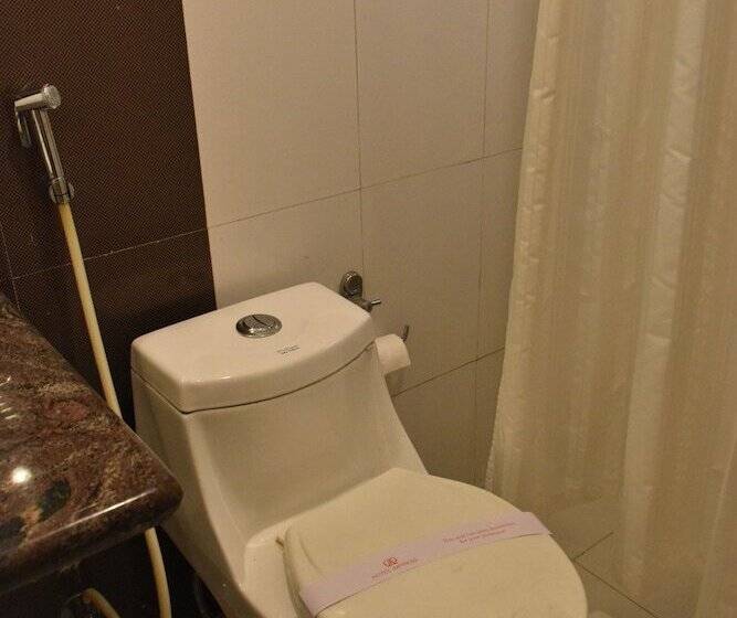 Habitació Deluxe, Impress