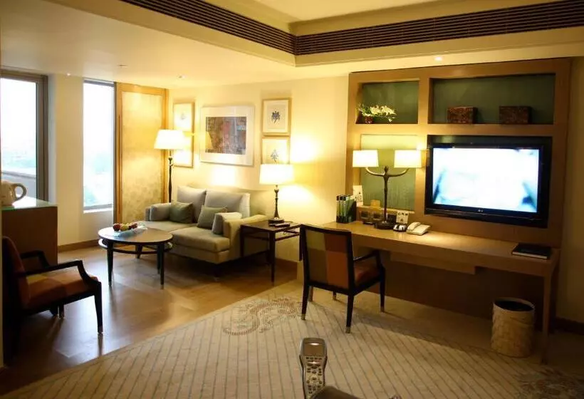 キングサイズベッドのクラブルーム, Itc Gardenia, A Luxury Collection Hotel, Bengaluru