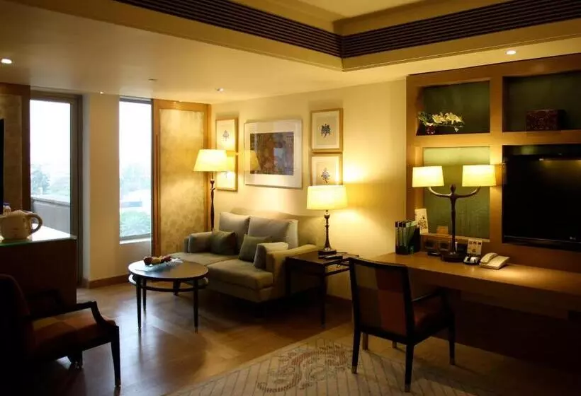 キングサイズベッドのクラブルーム, Itc Gardenia, A Luxury Collection Hotel, Bengaluru