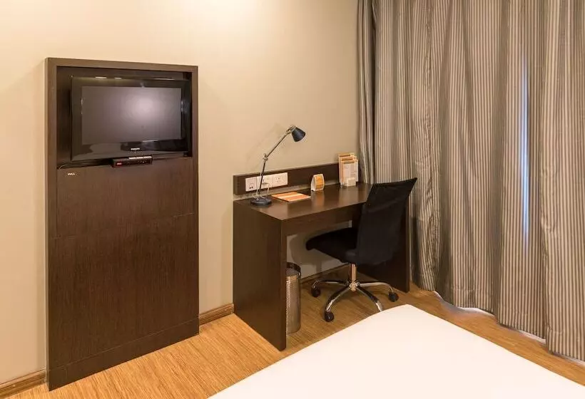 スタンダードルーム, Keys Select By Lemon Tree Hotels, Whitefield, Bengaluru