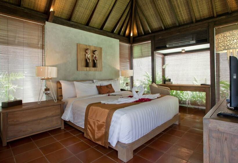 וילה עם חדר שינה אחד ובריכת שחיה, Komea Villa