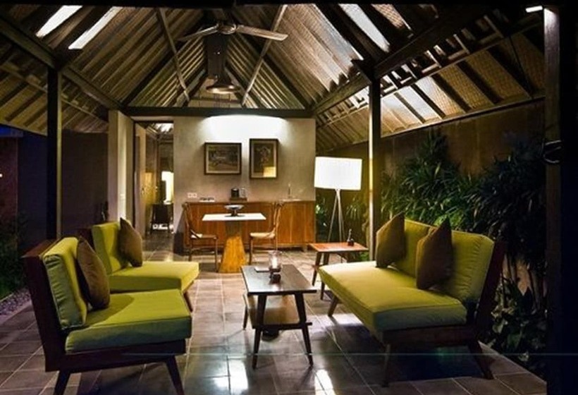 וילה עם חדר שינה אחד ובריכת שחיה, Komea Villa