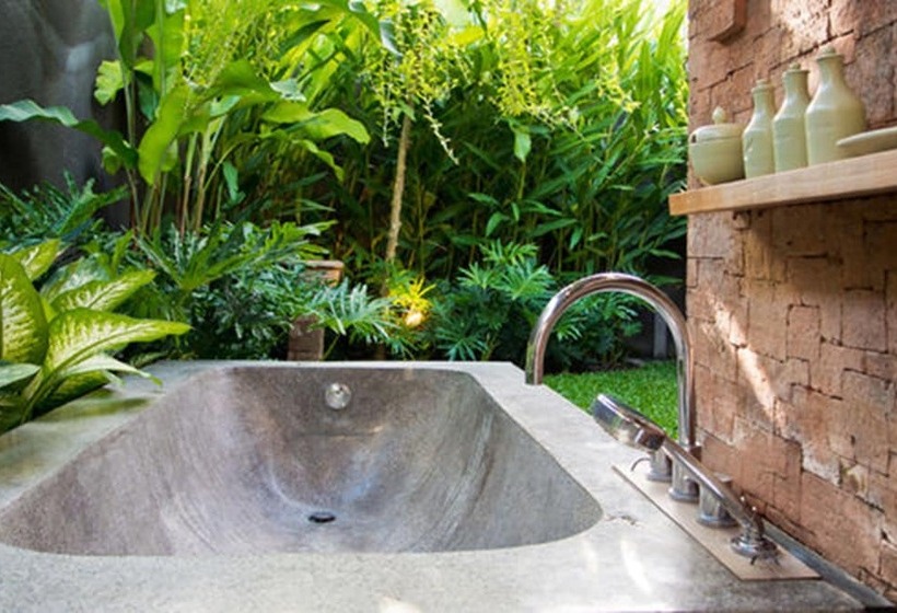 וילה עם חדר שינה אחד ובריכת שחיה, Komea Villa