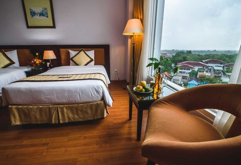اتاق سوپریور با چشمانداز شهر, Mondial Hotel Hue