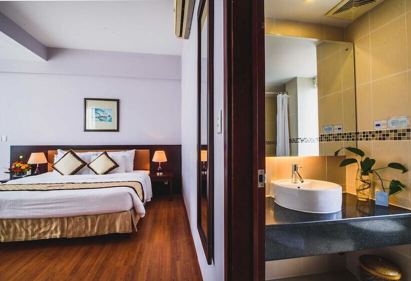 اتاق لوکس با چشمانداز شهر, Mondial Hotel Hue