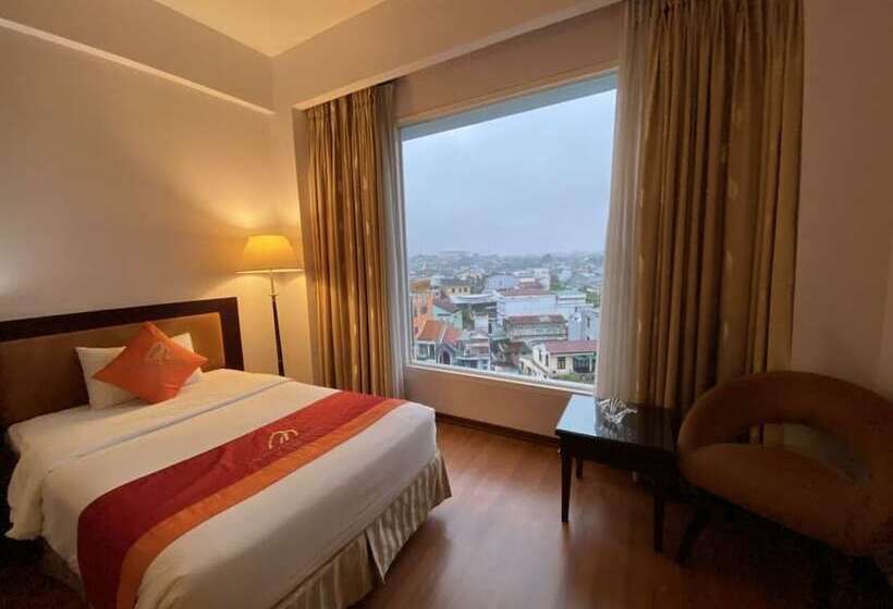 اتاق لوکس با چشم‌انداز شهر, Mondial Hotel Hue