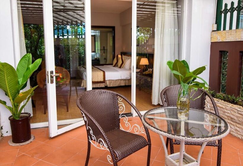 اتاق لوکس با چشمانداز باغ, Mondial Hotel Hue