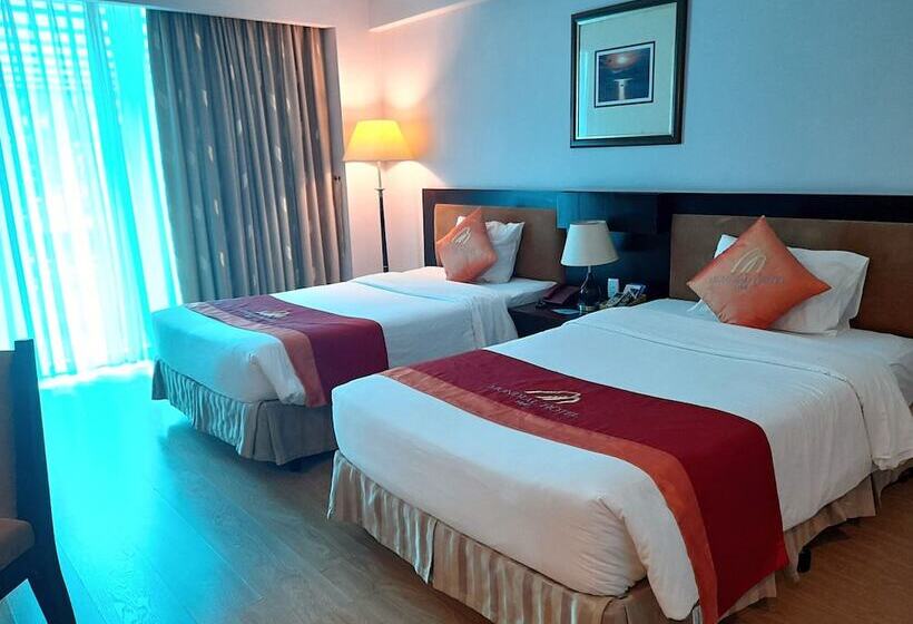 اتاق لوکس با چشمانداز باغ, Mondial Hotel Hue