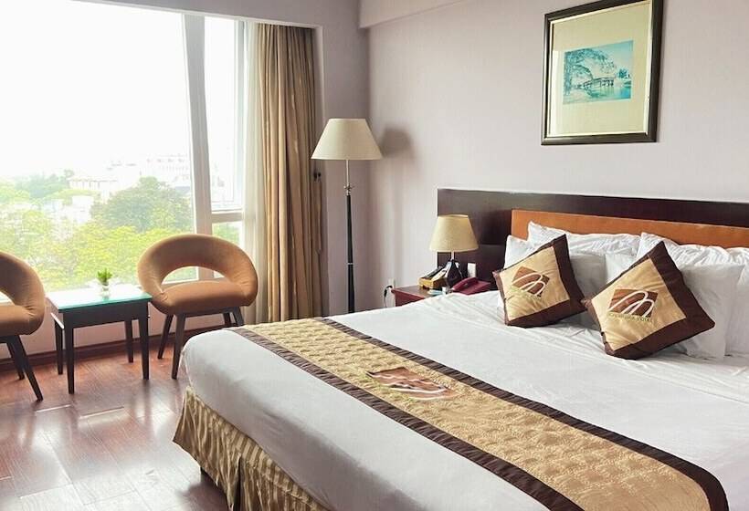 اتاق سوپریور با چشمانداز شهر, Mondial Hotel Hue