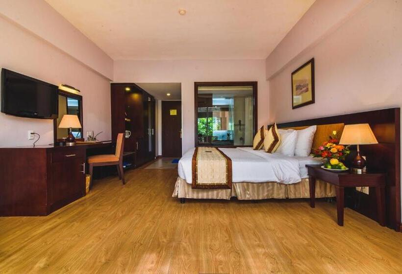 اتاق لوکس با چشمانداز شهر, Mondial Hotel Hue