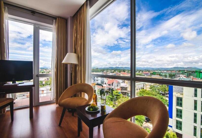 اتاق لوکس با چشمانداز شهر, Mondial Hotel Hue