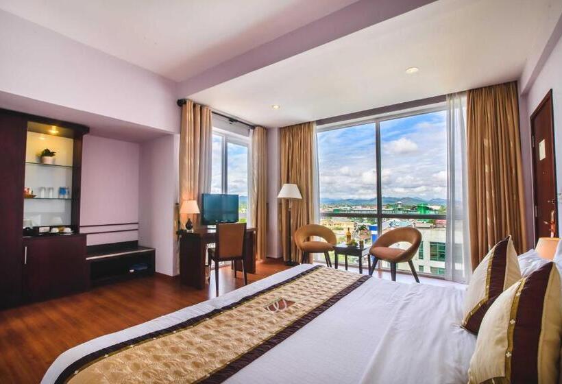 اتاق لوکس با چشم‌انداز شهر, Mondial Hotel Hue