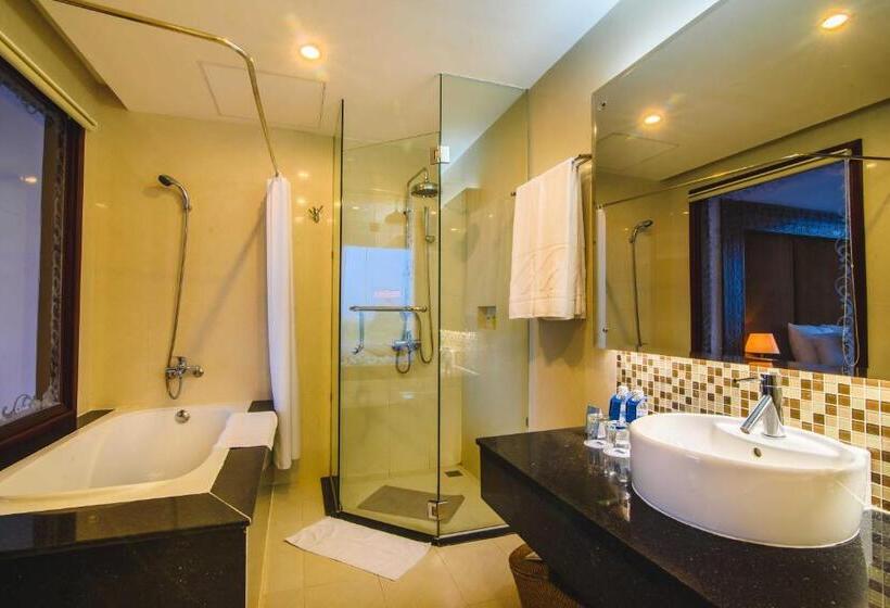 سوئیت با چشمانداز رودخانه, Mondial Hotel Hue