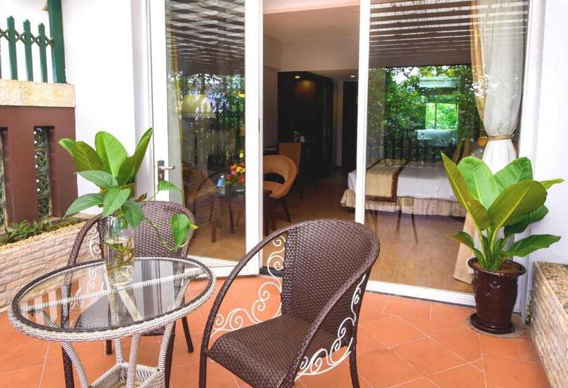 اتاق لوکس با چشمانداز باغ, Mondial Hotel Hue