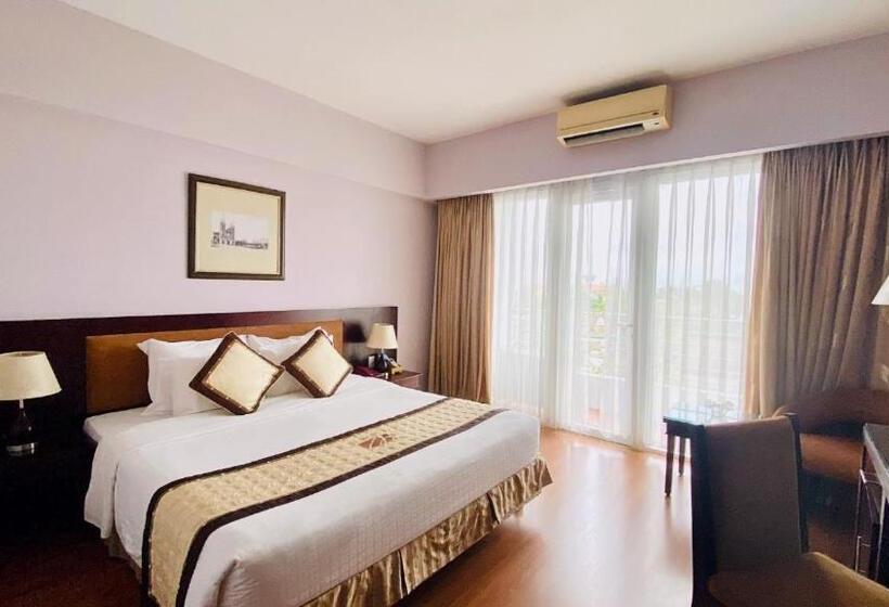 اتاق سوپریور با چشمانداز شهر, Mondial Hotel Hue