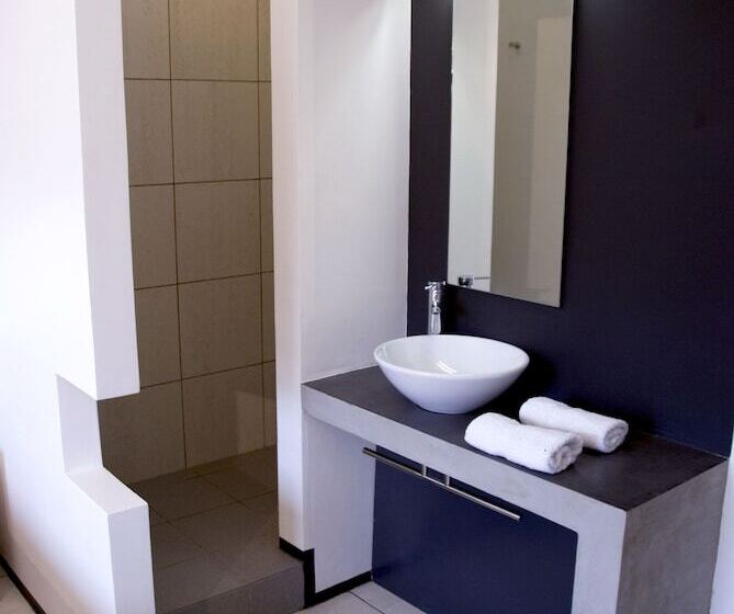 اتاق استاندارد, Onomo Hotel Dakar