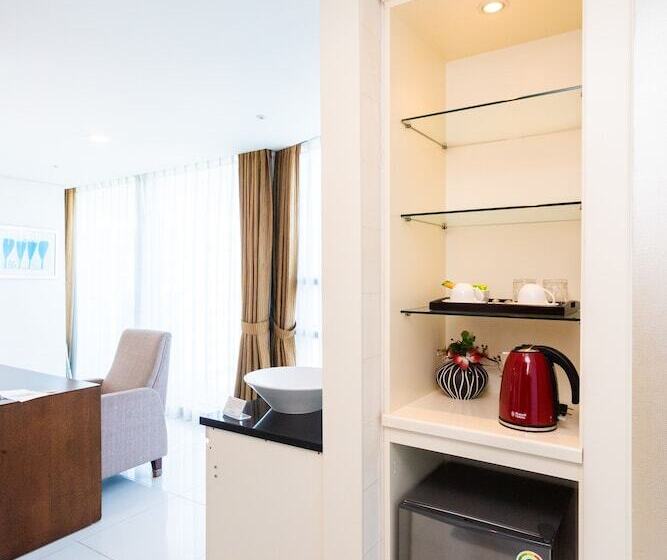 اتاق رویال, Sunset