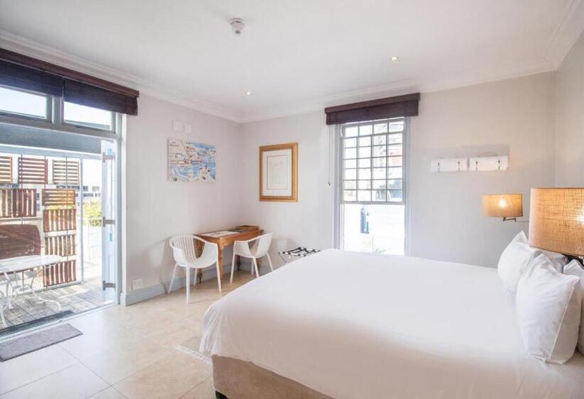 スーペリアールーム, The Charles Cafe & Guesthouse