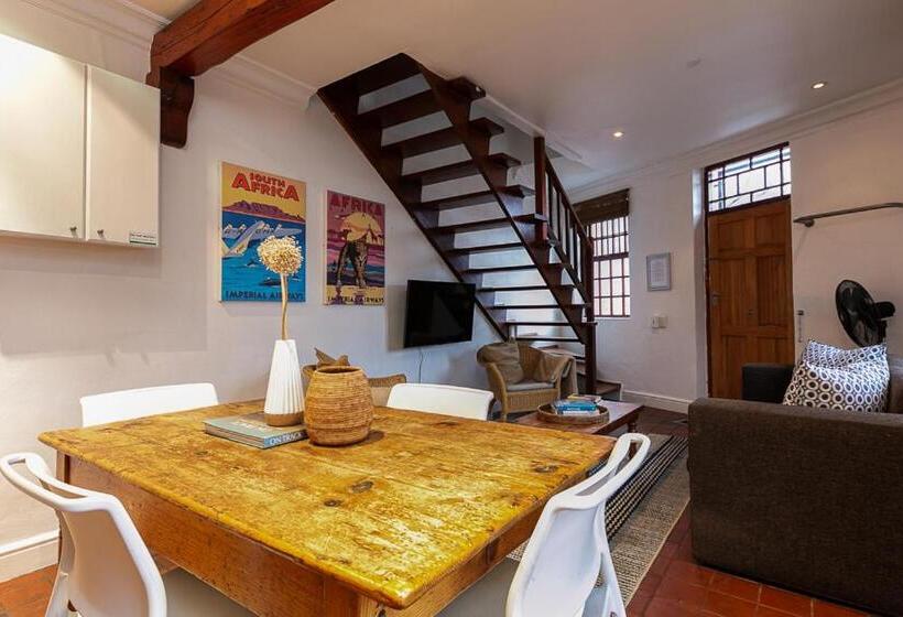 １ベッドルームのデラックスアパートメント, The Charles Cafe & Guesthouse