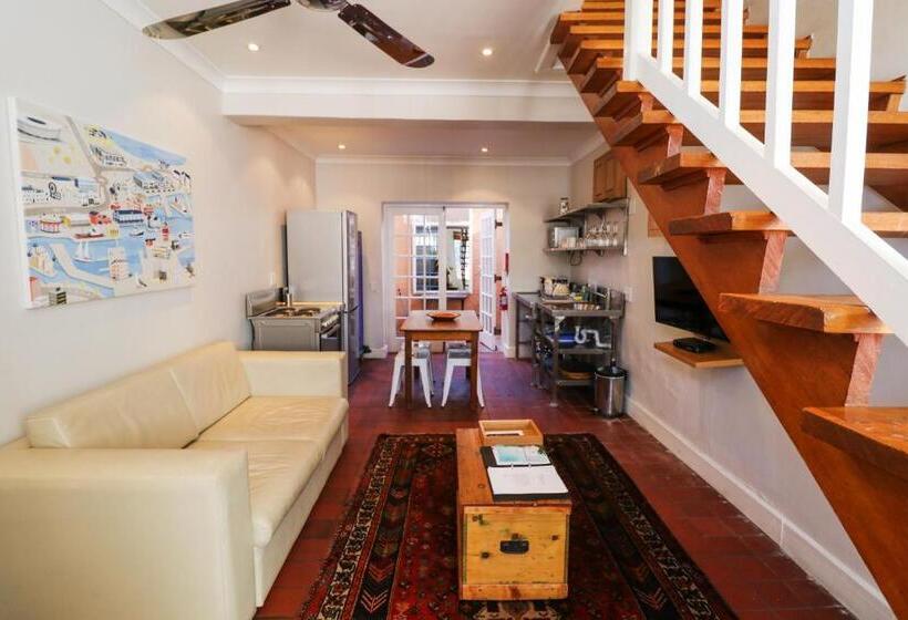 １ベッドルームアパートメント, The Charles Cafe & Guesthouse