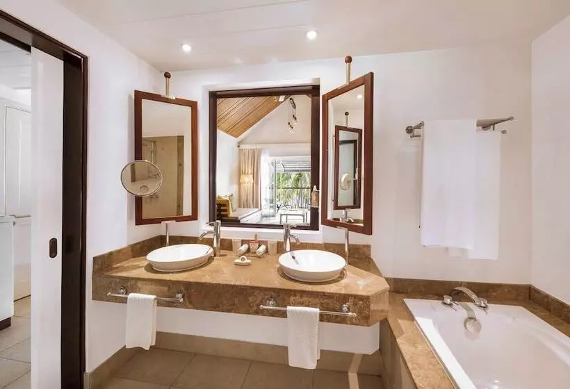 اتاق لوکس, Victoria Beachcomber Resort & Spa