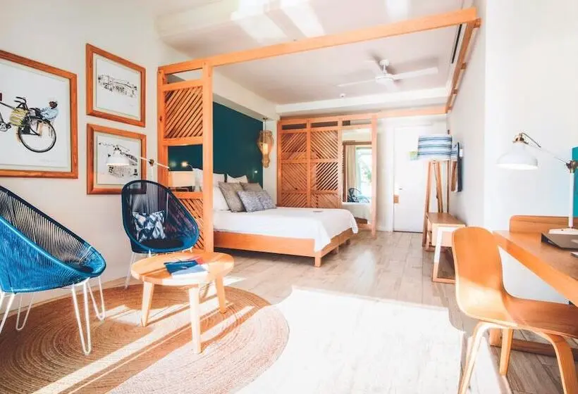 اتاق استاندارد با چشم‌انداز دریا, Victoria Beachcomber Resort & Spa