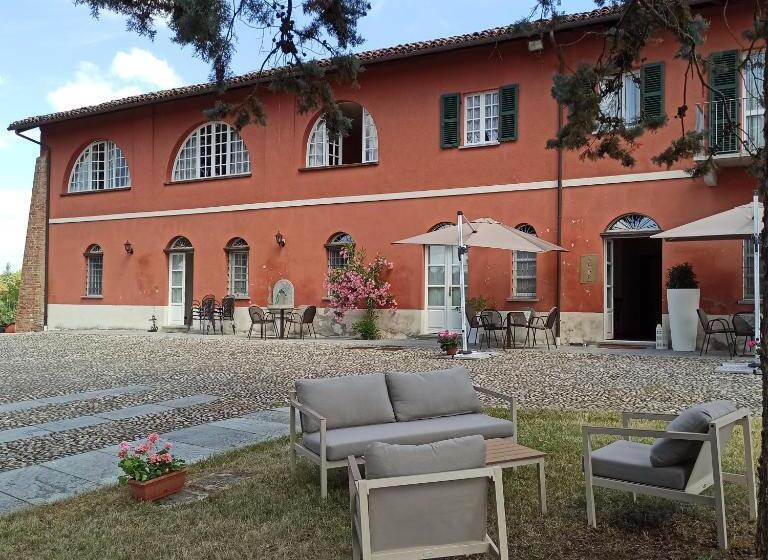 Номер Стандарт Вид на Сад, La Mondianese House Of Ruchè