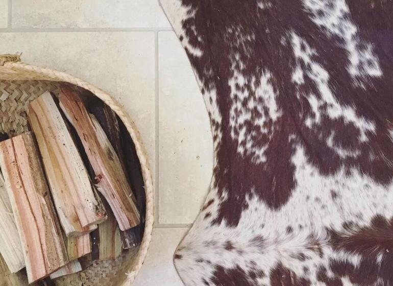 בקתת חדר, Wild Hare Cottages