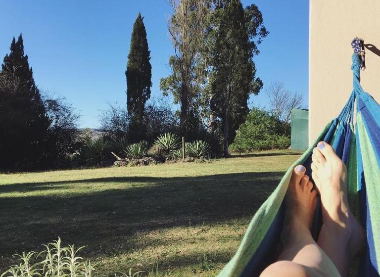 בקתת חדר, Wild Hare Cottages