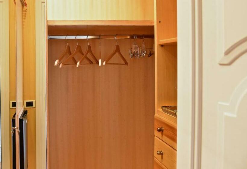 주니어 스위트 발코니, La Via Romana Boutique Guest House