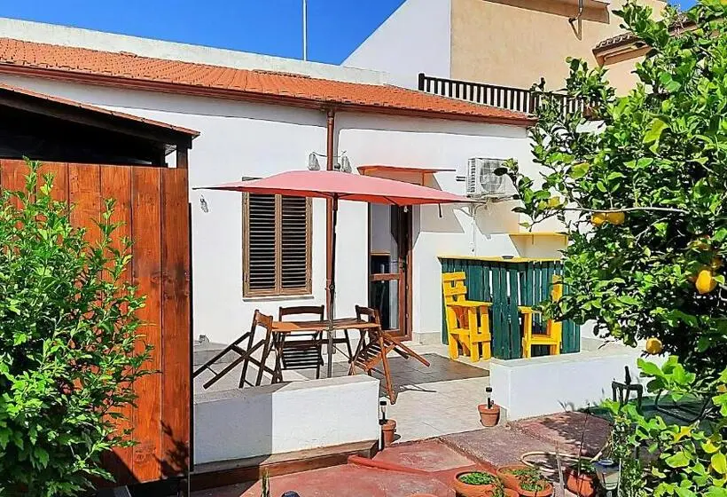 バス共有のスタンダードルーム, B&b Il Cortile Del Sole