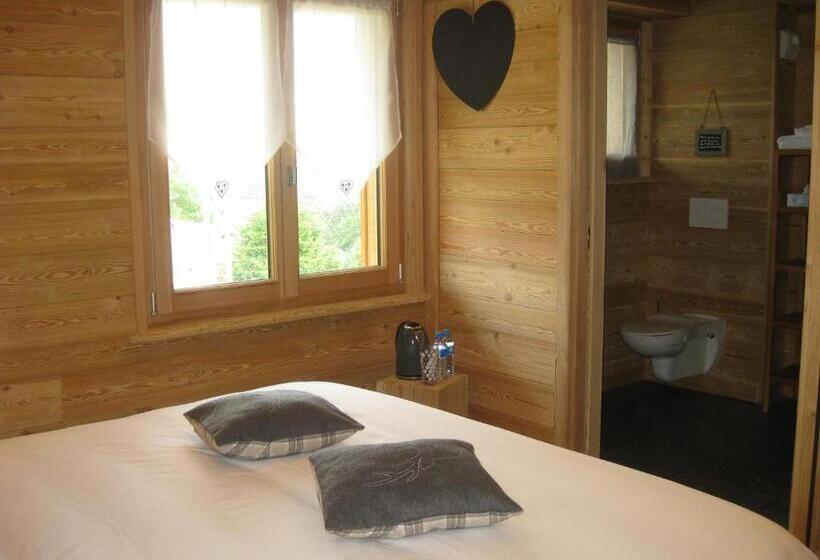 带山景的高级间, Chambres D Hôtes La Vercouline